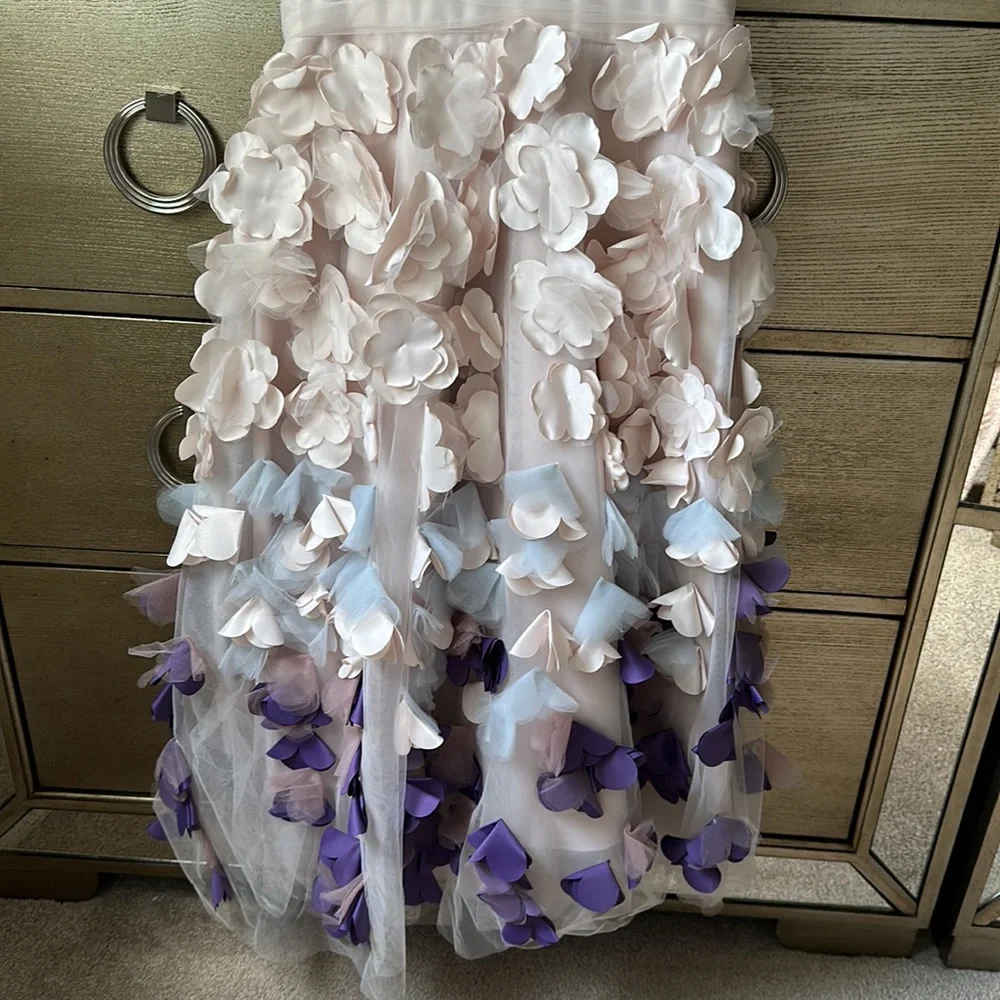 🛍️SALE🛍️ Designer 3D Petal Tulle Gown - Picture 7 of 8